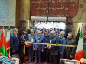 افتتاح نمایشگاه کفش و صندل قم توسط استاندار استان قم