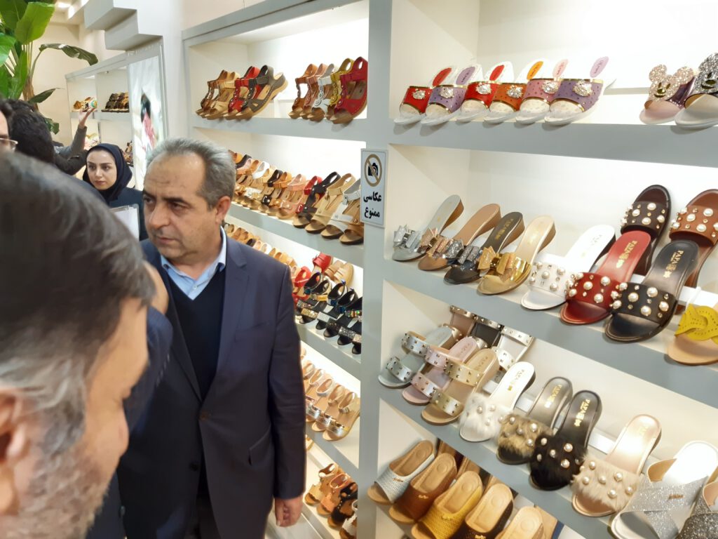 پنجمین نمایشگاه تخصصی کفش، صندل و صنایع وابسته استان قم