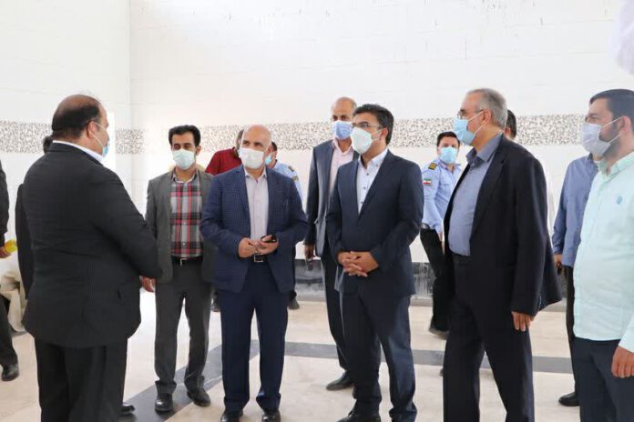 بازدید معاون استاندار تهران از روند آماده‌سازی خطوط تولید کارخانه نوین چرم