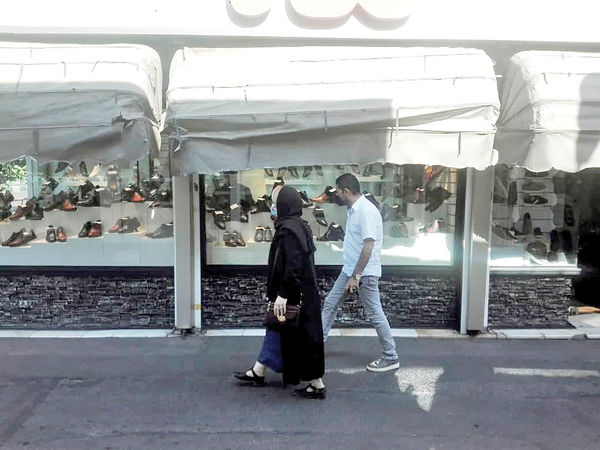 بازار کفش مشهد در نوروز ۱۴۰۱ جان تازه‌ای گرفته است