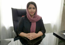 نقش بانوان در طراحی کفش کمرنگ است نقش بانوان در طراحی کفش کمرنگ است